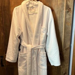Terranea Resort Monarch Cypress robe.  This resort is in Palos Verdes California